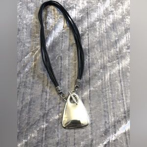 STERLING SILVER LEATHER NECKLACE.